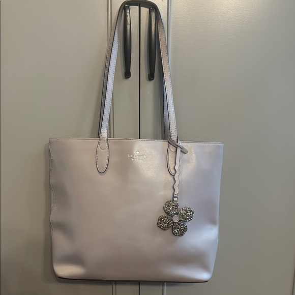 KATE SPADE Kerri Medium Zip Tote Gray Smooth Leather ‘Soft Taupe’ Retail $328 - Picture 1 of 9